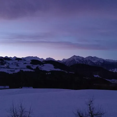 Bergblick مكان تخييم Fahrni